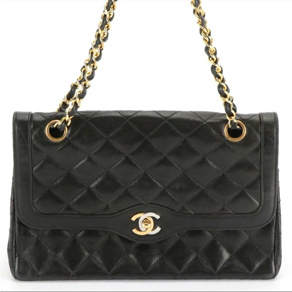 CHANEL
BLACK QUILTED LAMBSKIN PARIS LIMITED DOUBLE FLAP MEDIUM - Picture 1 of 3